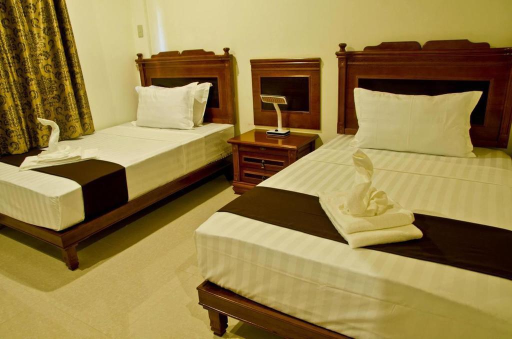 The Premiere Business Hotel Kalibo Zimmer foto