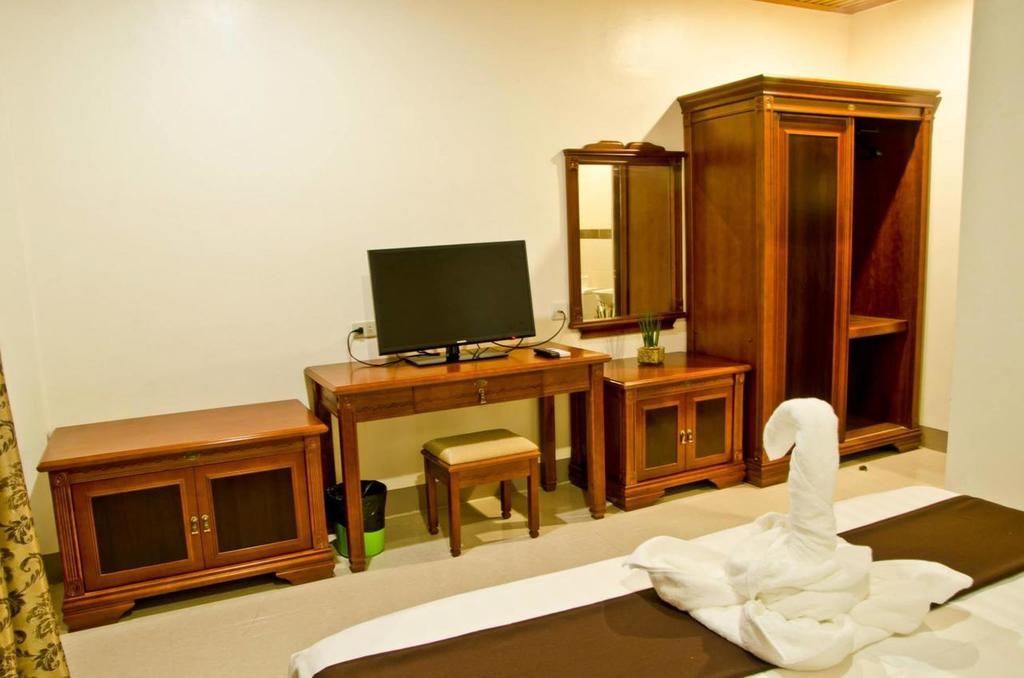The Premiere Business Hotel Kalibo Zimmer foto