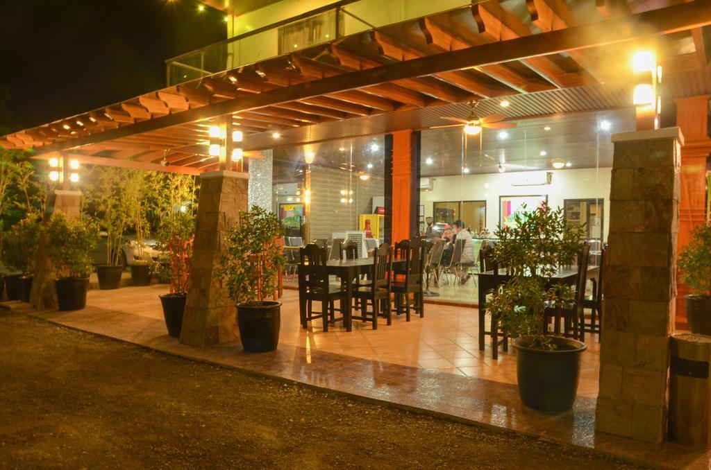 The Premiere Business Hotel Kalibo Exterior foto