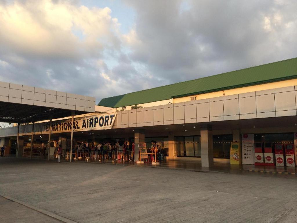 The Premiere Business Hotel Kalibo Exterior foto