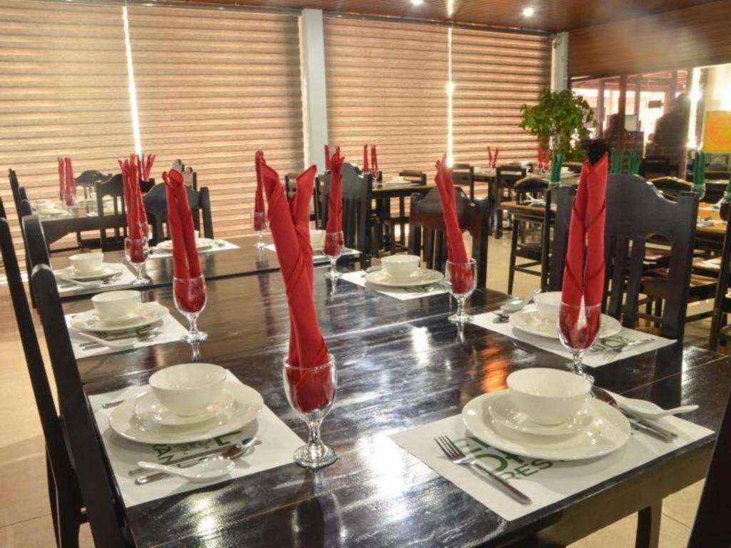The Premiere Business Hotel Kalibo Exterior foto
