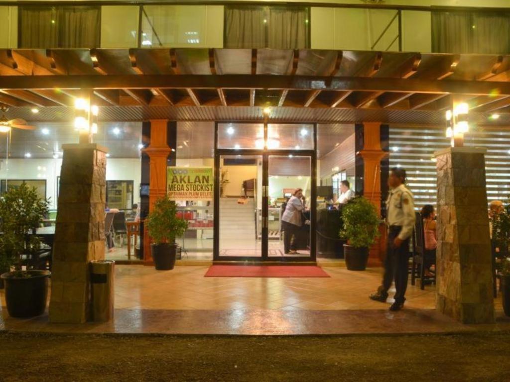 The Premiere Business Hotel Kalibo Exterior foto