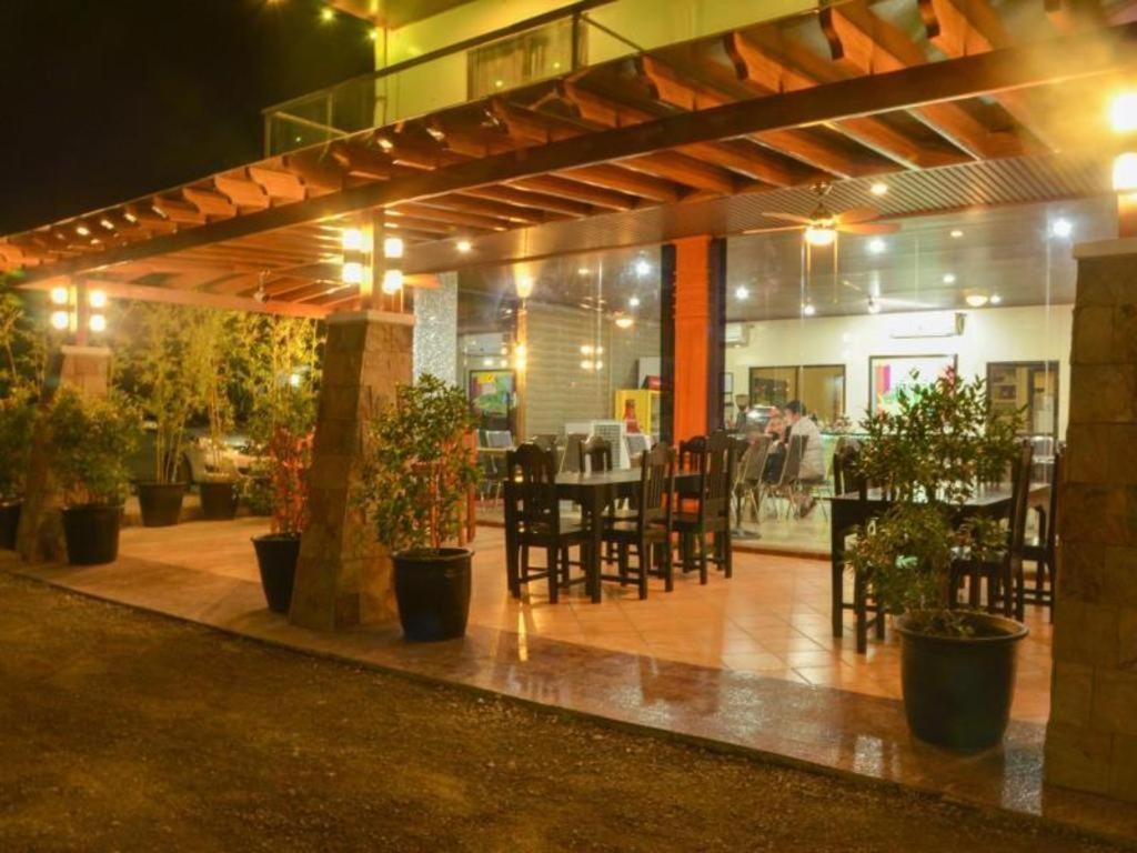 The Premiere Business Hotel Kalibo Exterior foto